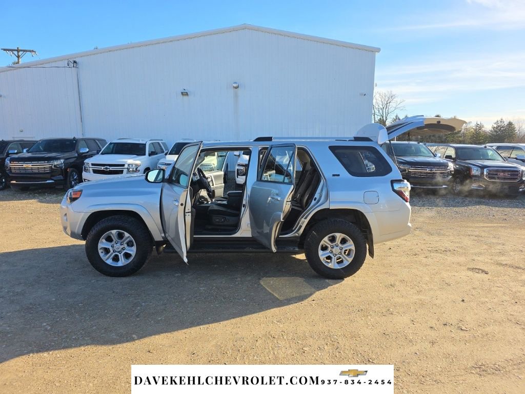 Used 2021 Toyota 4Runner SR5 image 28