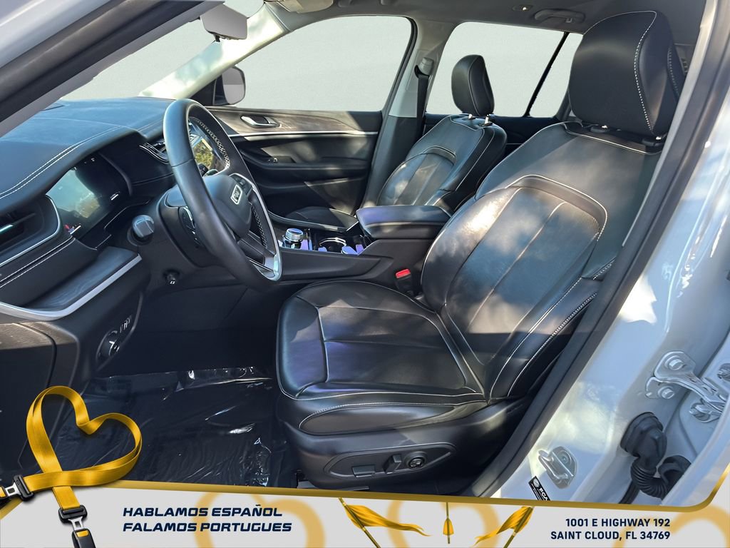 Used 2022 Jeep Grand Cherokee Limited w/ Luxury Tech Group II image 14