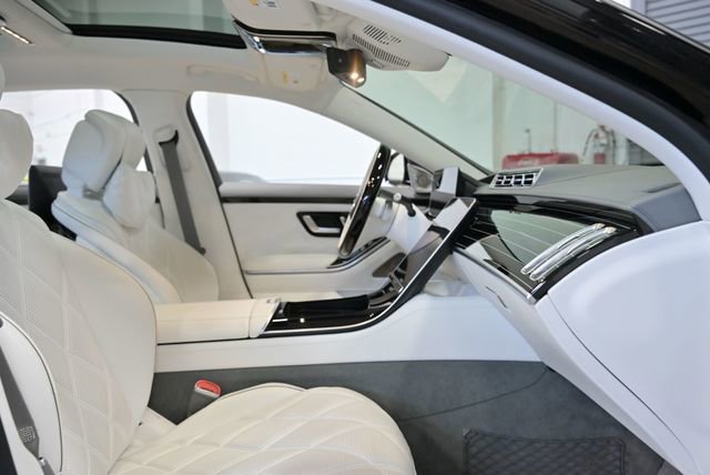 Used 2024 Mercedes-Benz Maybach S 680 Maybach S 680 4MATIC Sedan image 50