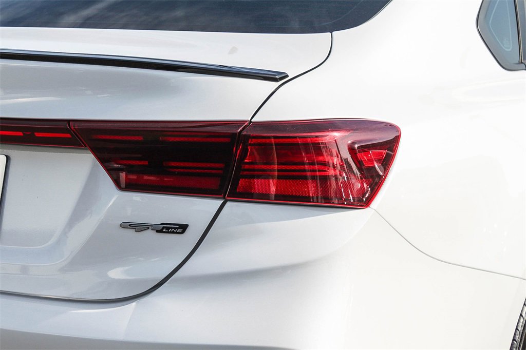 Used 2023 Kia Forte GT-Line w/ GT-Line Premium Package image 11