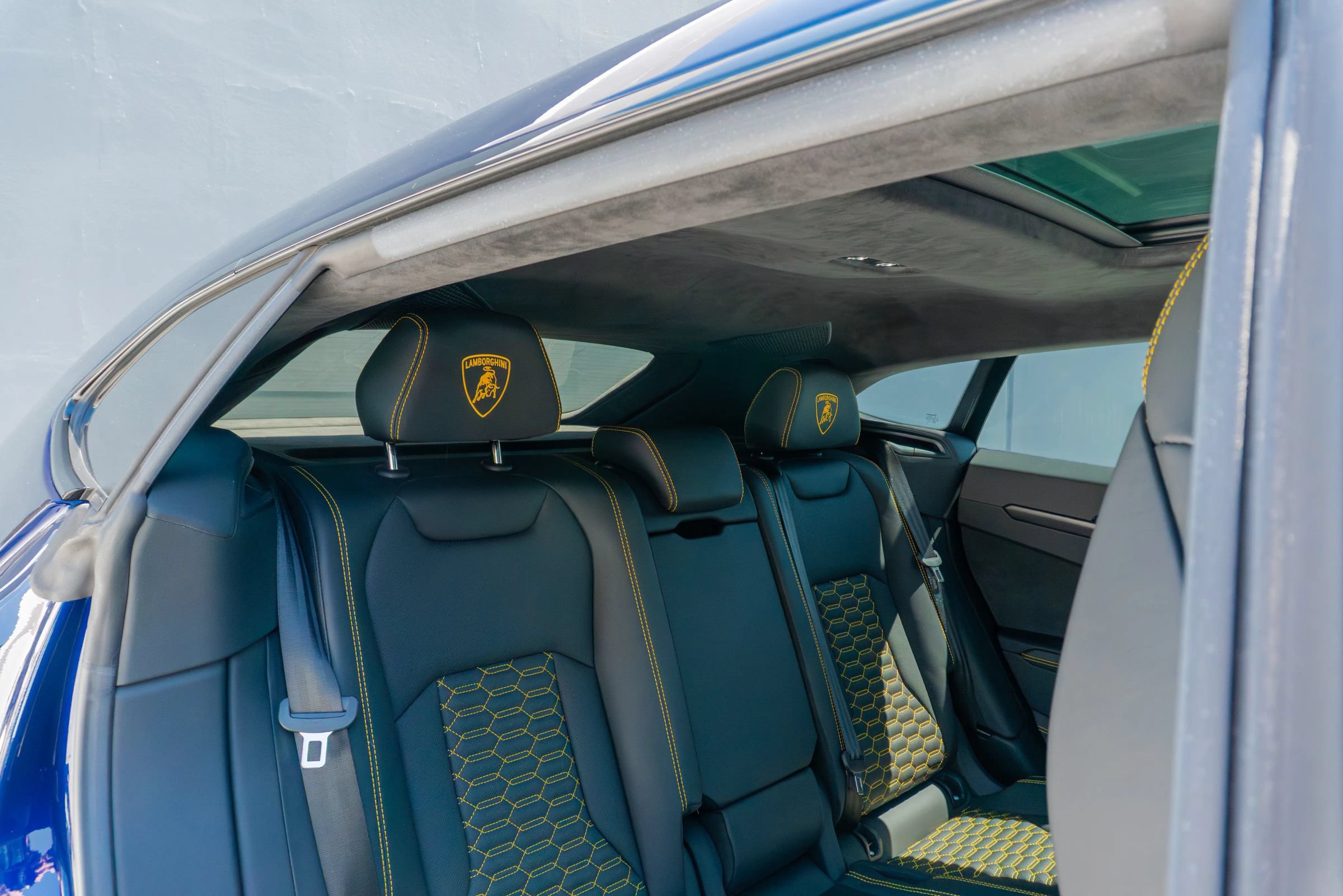 Used 2021 Lamborghini Urus AWD/4WD image 52