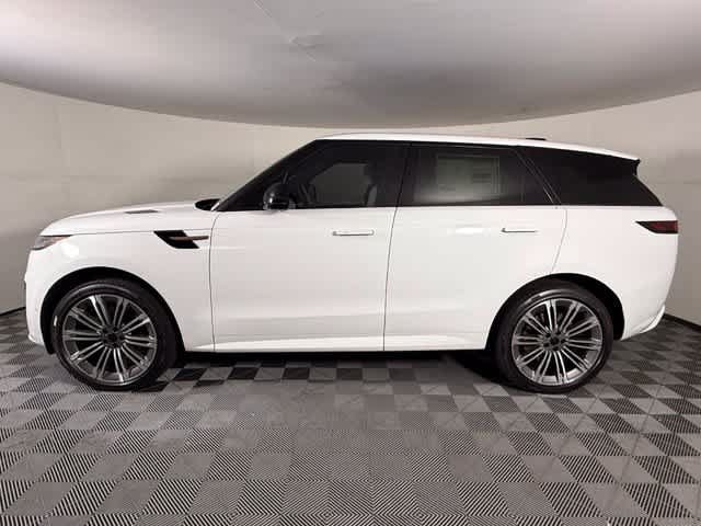 New 2027 Land Rover Range Rover Sport Dynamic SE AWD/4WD image 3