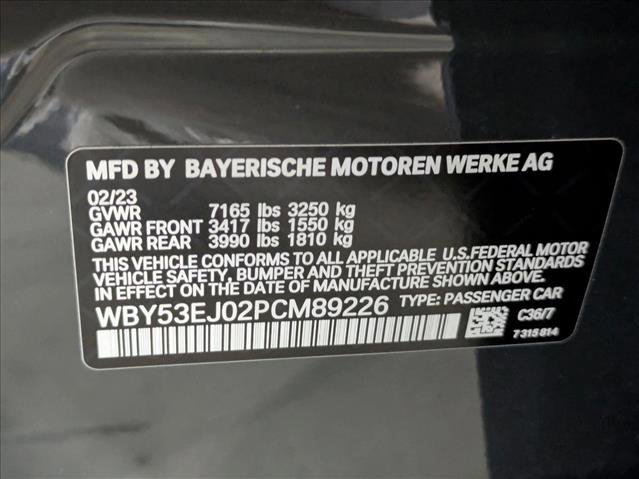 Used 2023 BMW i7 xDrive60 AWD/4WD image 27