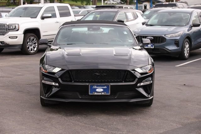 Used 2021 Ford Mustang GT Premium w/ Equipment Group 401A RWD image 4