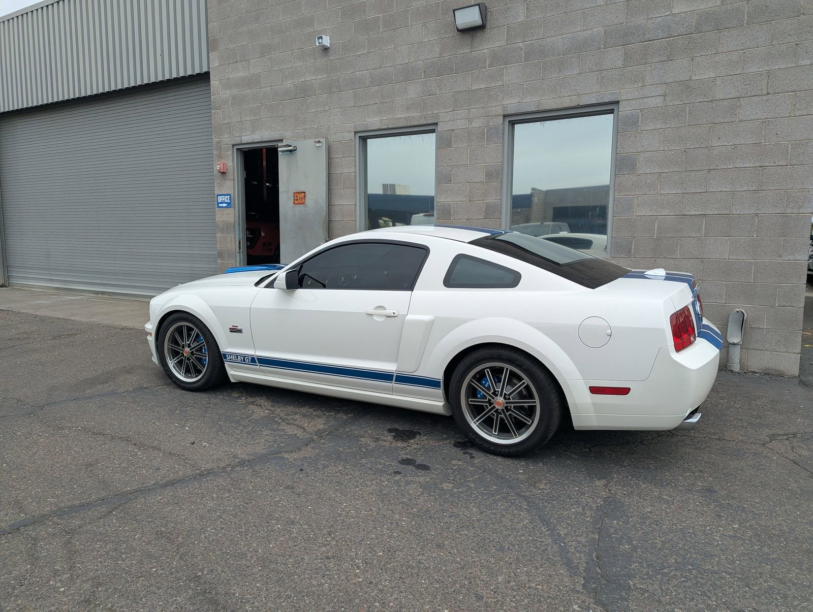 Used 2007 Ford Mustang GT RWD image 4