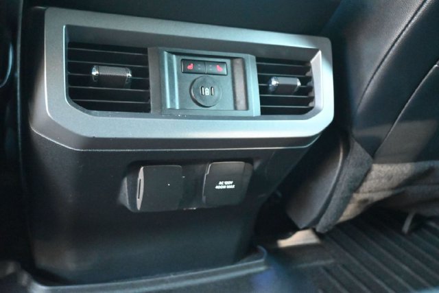 Used 2024 Ford F250 Lariat w/ Lariat Ultimate Package AWD/4WD image 7