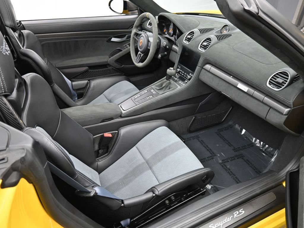 Certified 2024 Porsche 718 Boxster Spyder RS image 8