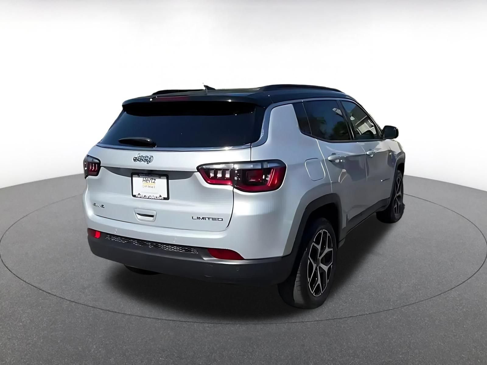 Used 2025 Jeep Compass Limited AWD/4WD image 13