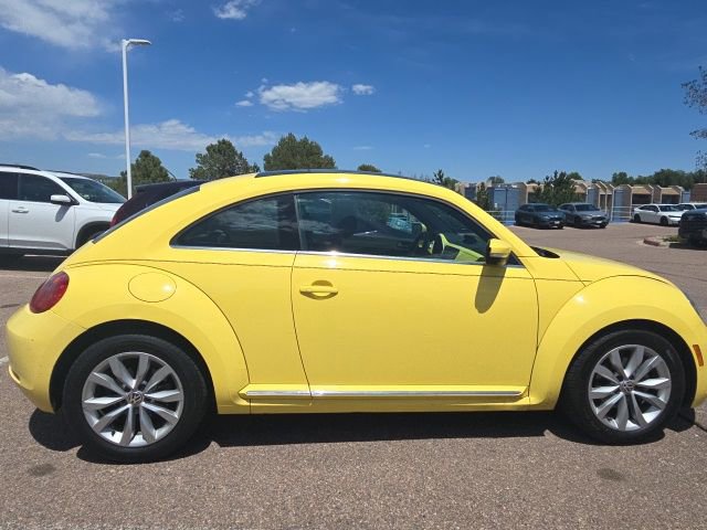 Used 2013 Volkswagen Beetle TDI FWD image 17