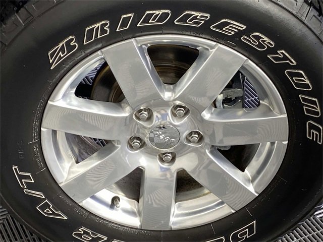 Used 2018 Jeep Wrangler Unlimited Sahara w/ Connectivity Group image 26