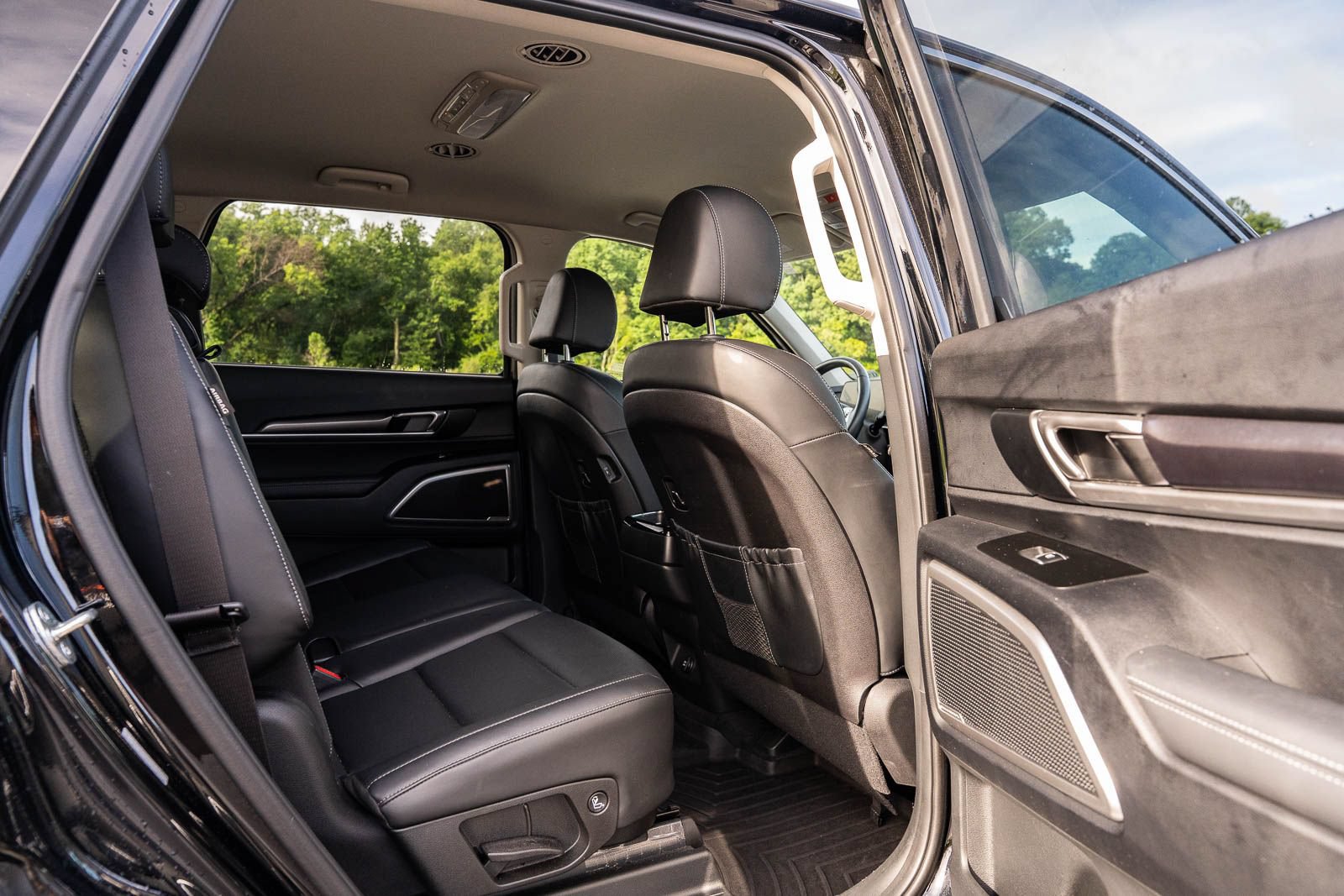 Used 2023 Kia Telluride LX AWD/4WD image 13