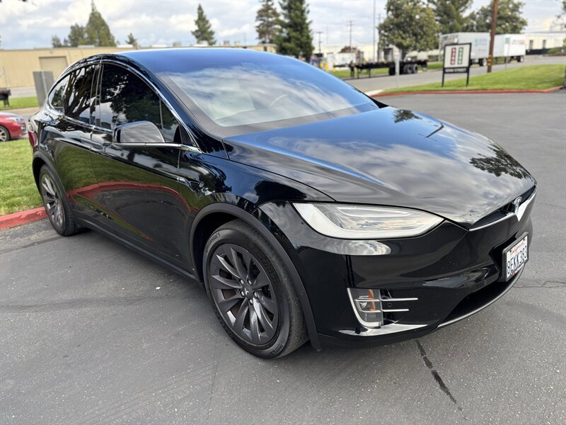 Used 2018 Tesla Model X 75D AWD/4WD image 3