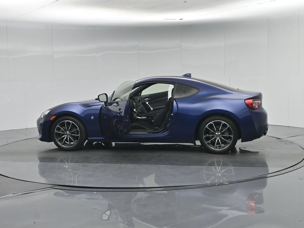 Used 2020 Toyota 86 RWD image 33