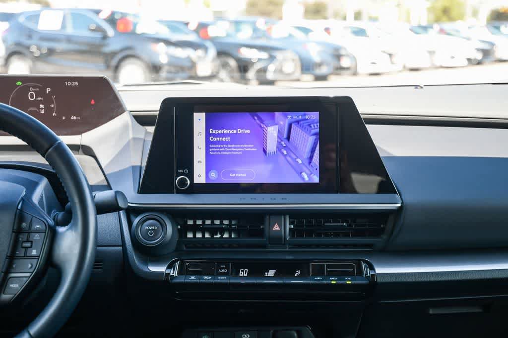 Used 2023 Toyota Prius LE FWD image 13