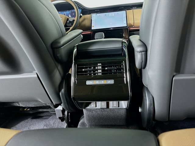 New 2026 Land Rover Range Rover Sport Dynamic SE AWD/4WD image 24