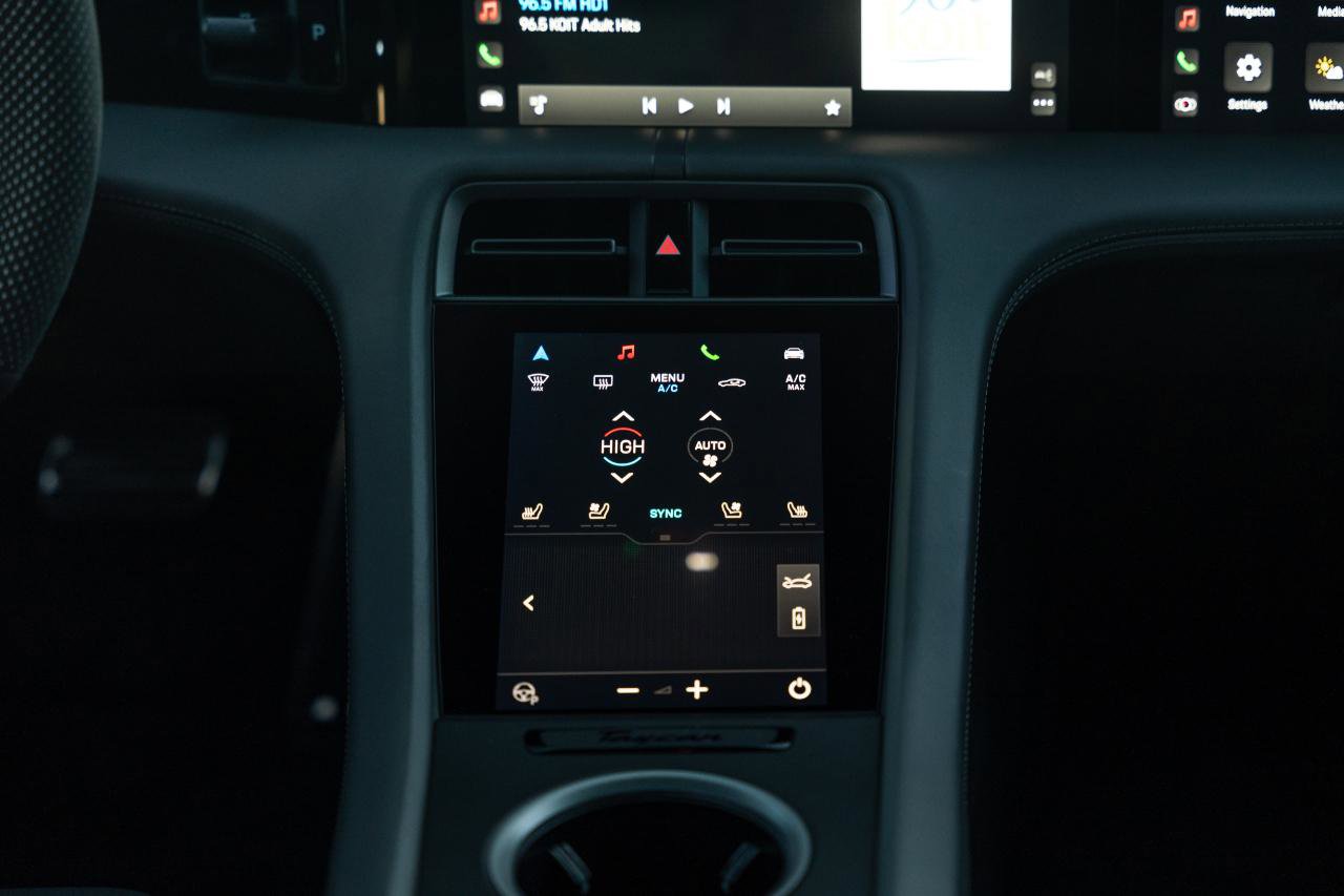 Used 2022 Porsche Taycan Turbo S image 64