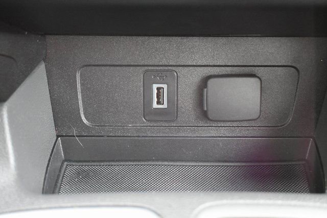 Used 2017 Ford Escape Titanium image 31