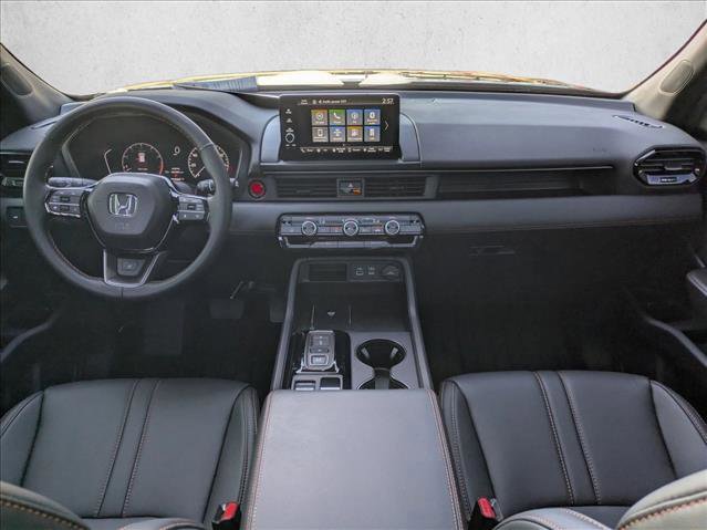 Certified 2025 Honda Pilot TrailSport image 17