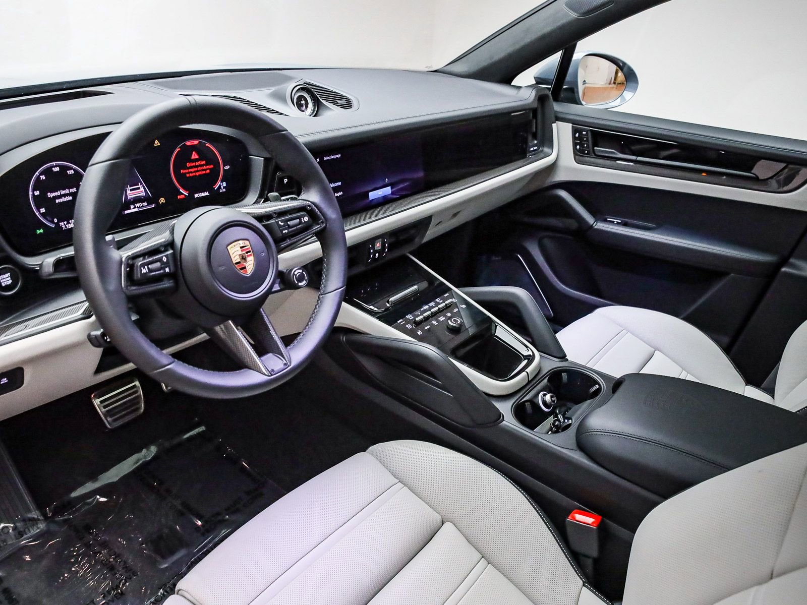 Used 2026 Porsche Cayenne GTS image 4