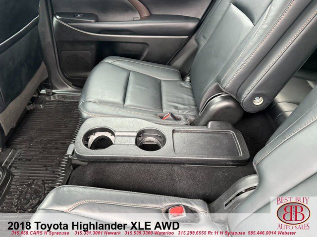 Used 2018 Toyota Highlander XLE image 13