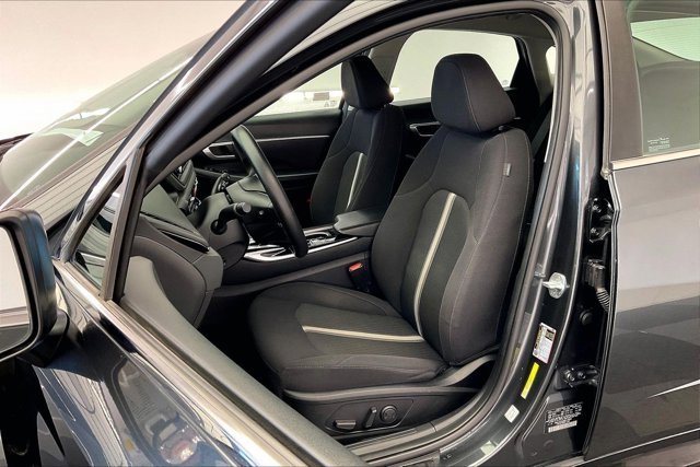 Used 2022 Hyundai Sonata SEL w/ Cargo Package image 18