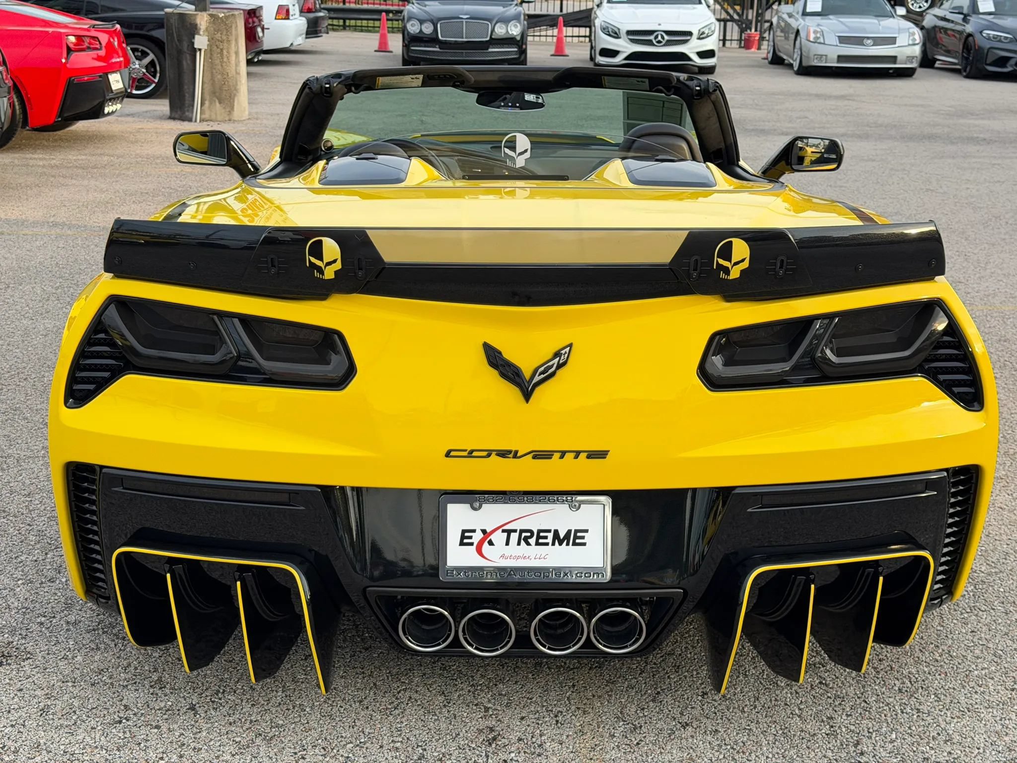 Used 2016 Chevrolet Corvette Z06 w/ 3LZ Preferred Equipment Group RWD image 3