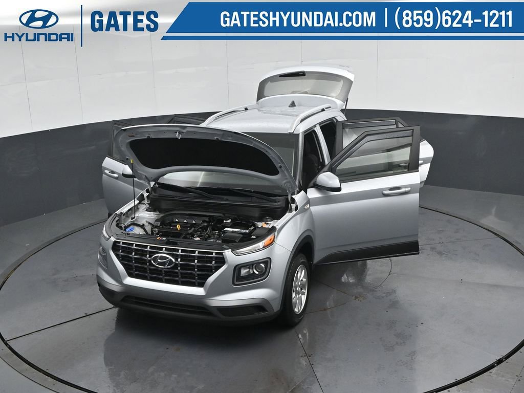 Used 2020 Hyundai Venue SEL image 48