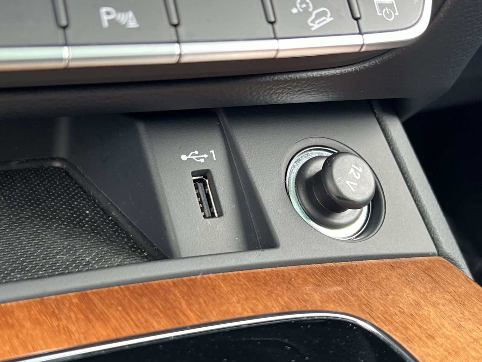 Used 2023 Audi Q5 2.0T Premium w/ Convenience Package image 36