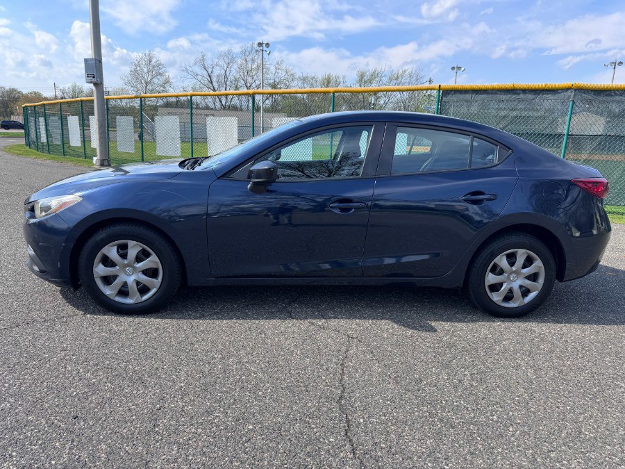Used 2015 MAZDA MAZDA3 i SV FWD image 4