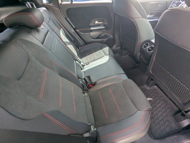 Used 2022 Mercedes-Benz GLA 250 4MATIC image 18