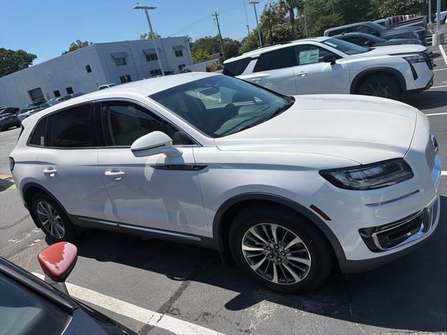 Used 2019 Lincoln Nautilus Select FWD image 7