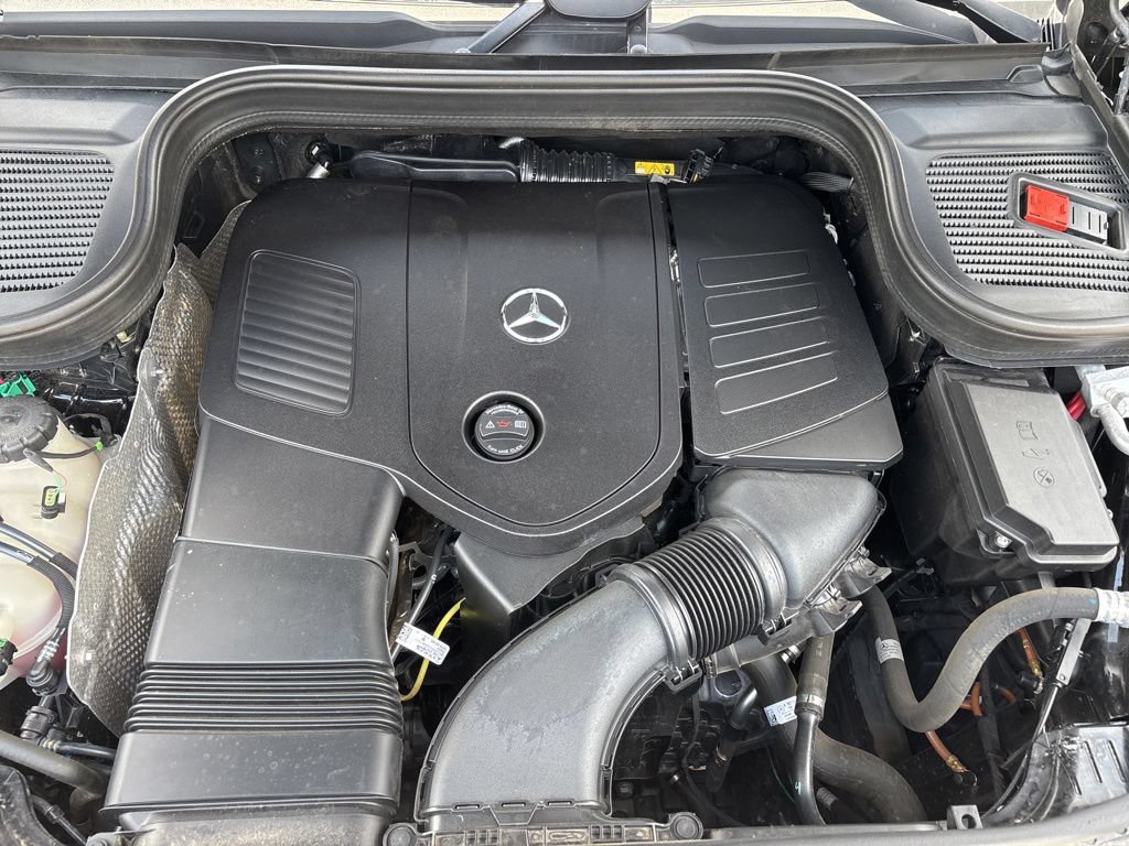 Used 2025 Mercedes-Benz GLE 450e 4MATIC image 10