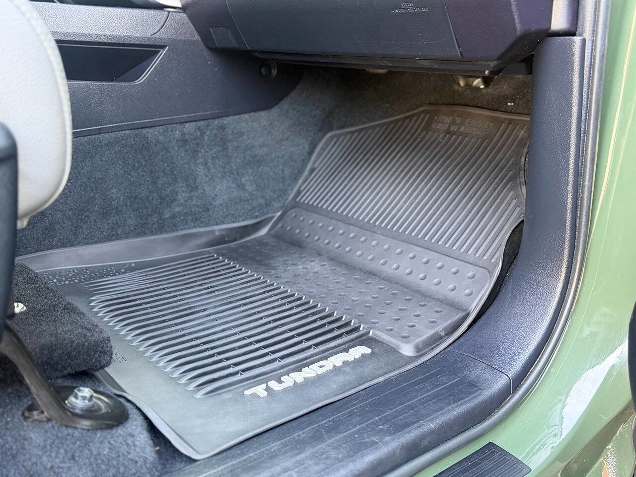 Used 2021 Toyota Tundra Limited w/ Limited Premium Package image 40