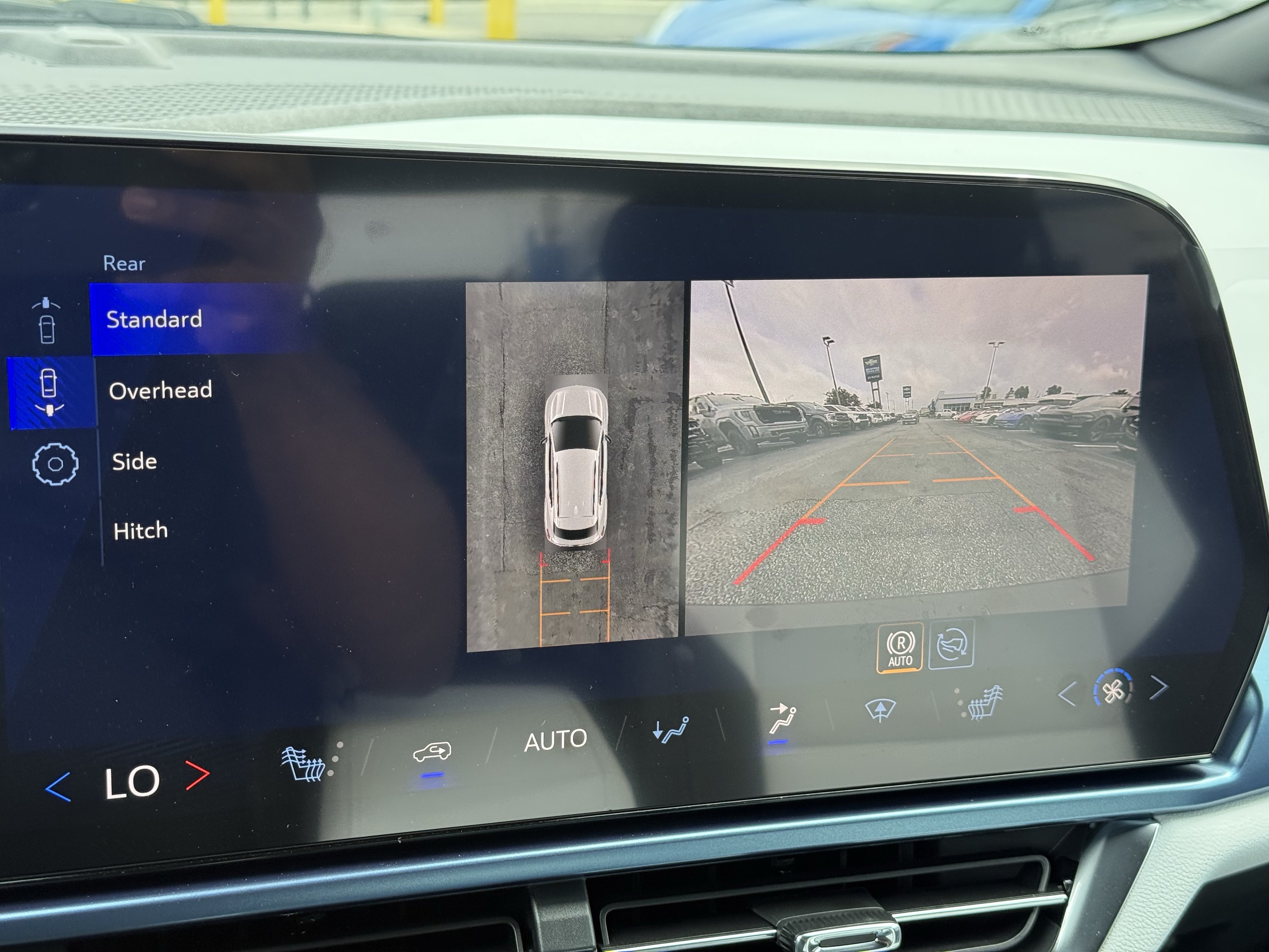 New 2026 Chevrolet Equinox EV LT FWD image 24
