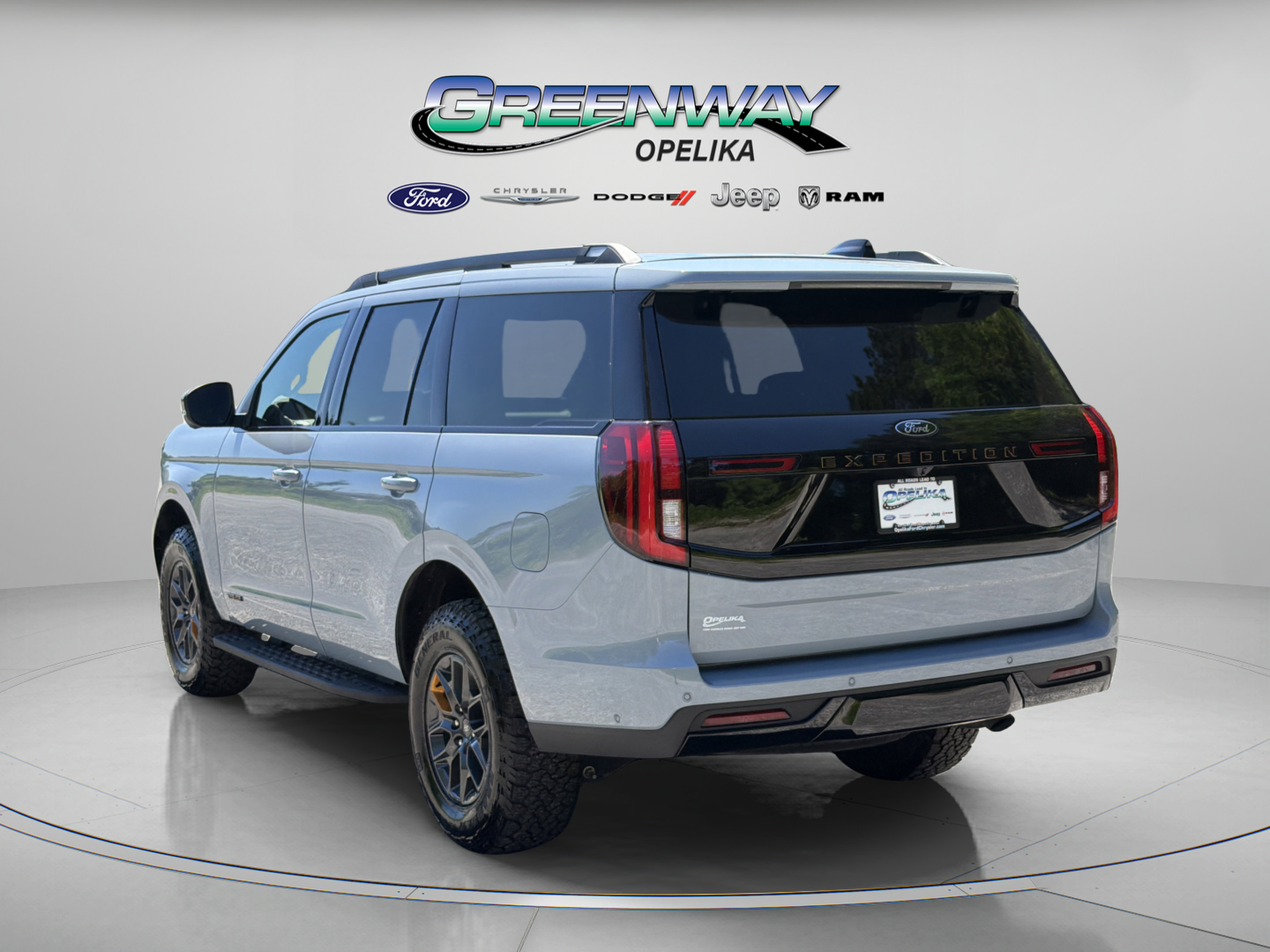 Used 2025 Ford Expedition Tremor AWD/4WD image 18