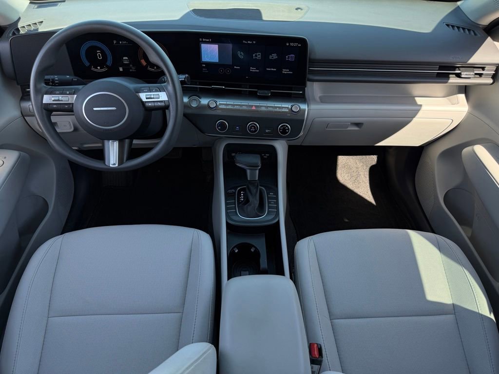 Certified 2025 Hyundai Kona SE image 11