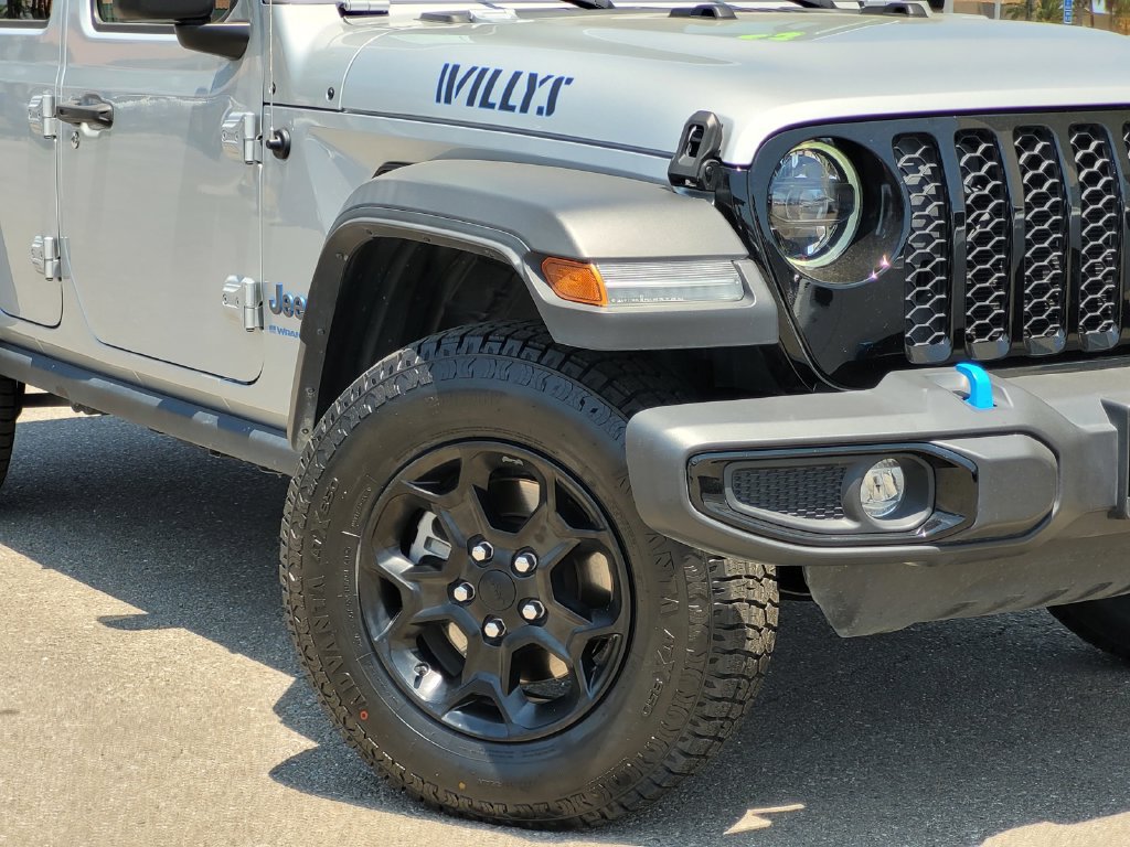 Used 2023 Jeep Wrangler Unlimited AWD/4WD image 4