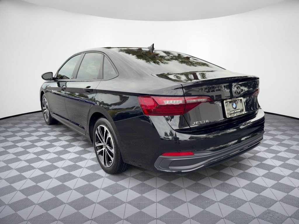 Used 2024 Volkswagen Jetta Sport FWD image 3