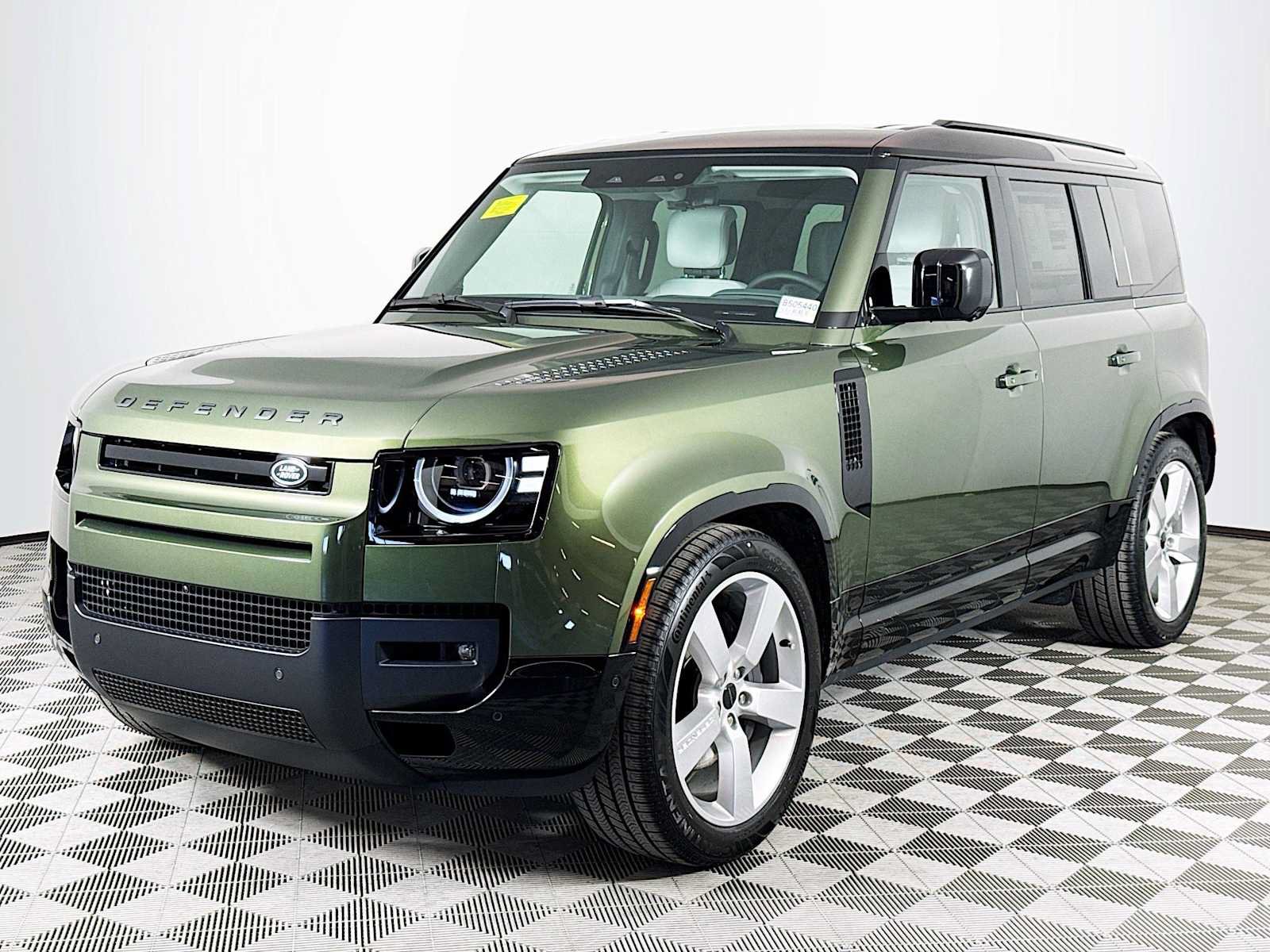 New 2026 Land Rover Defender 110 X-Dynamic SE