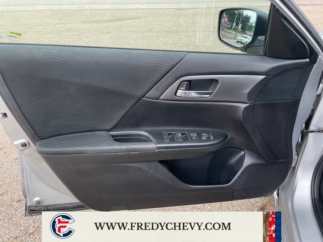 Used 2015 Honda Accord LX image 10
