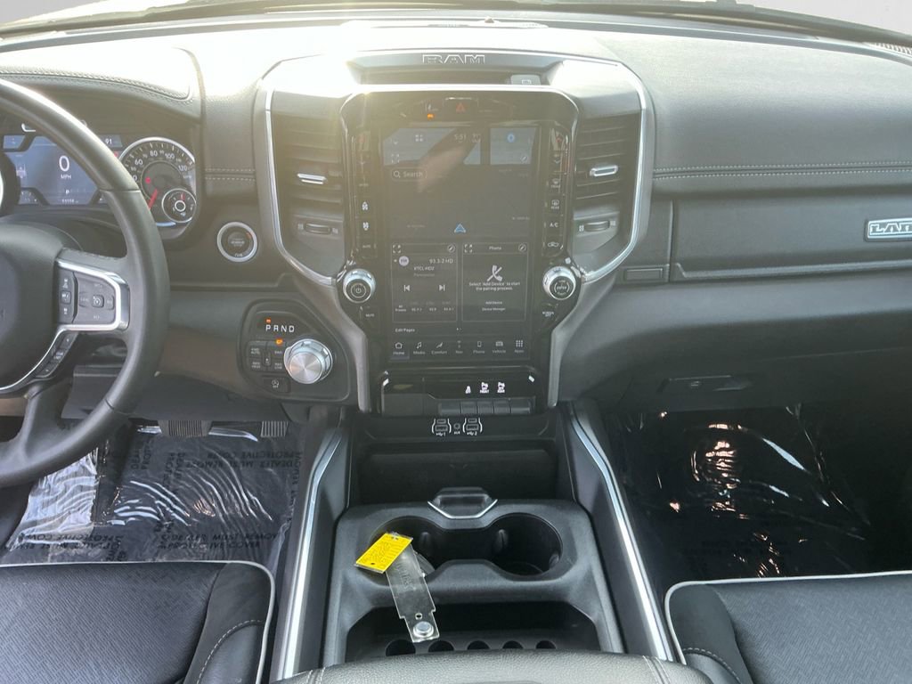 Used 2025 RAM 1500 Laramie AWD/4WD image 11