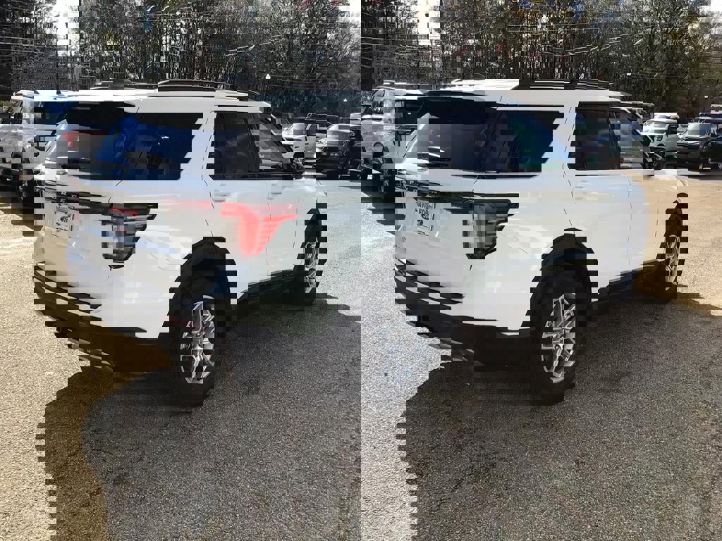 New 2026 Ford Explorer Active w/ Active Comfort Package image 6