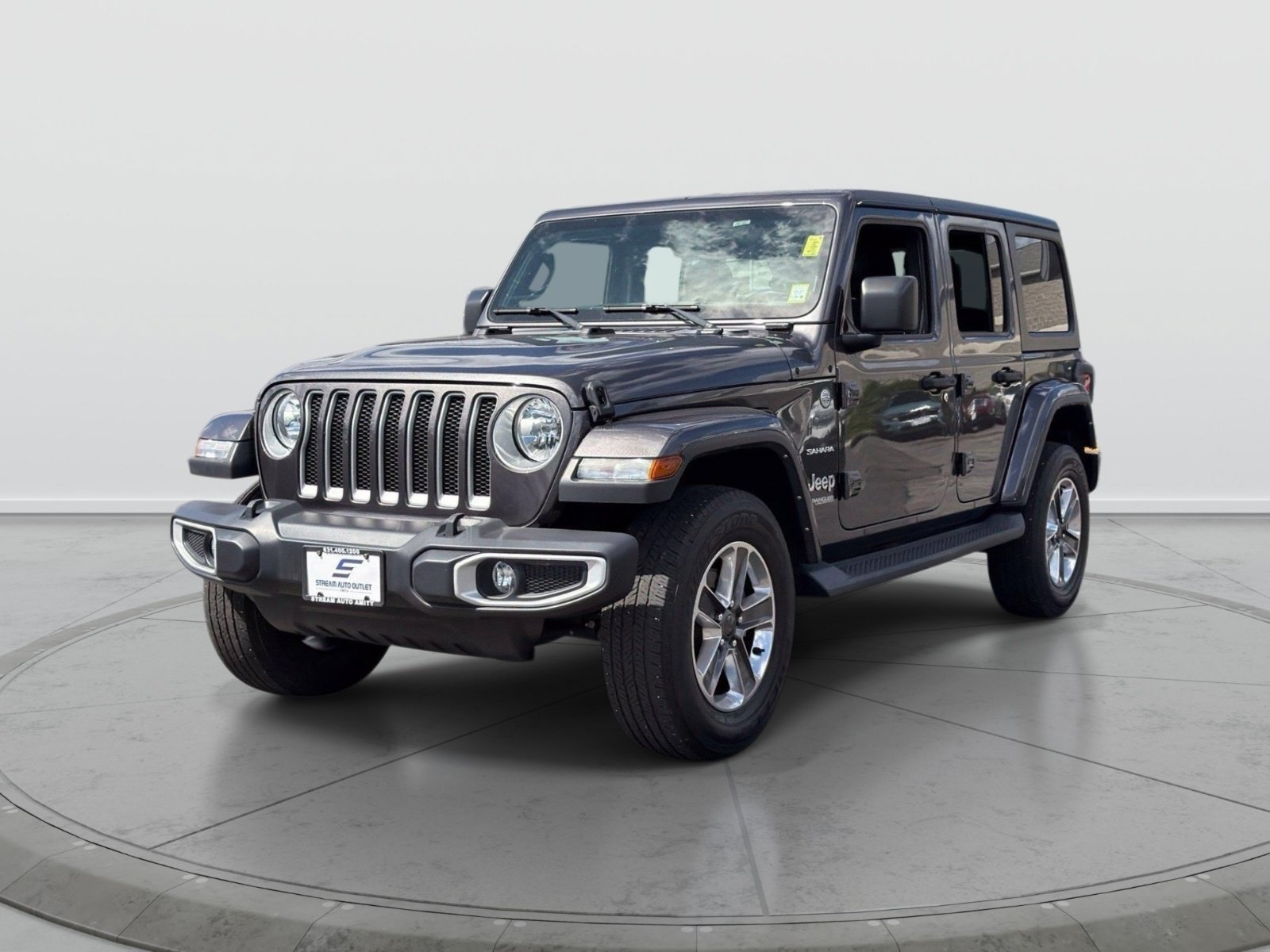 Used 2022 Jeep Wrangler Unlimited Sahara AWD/4WD image 3