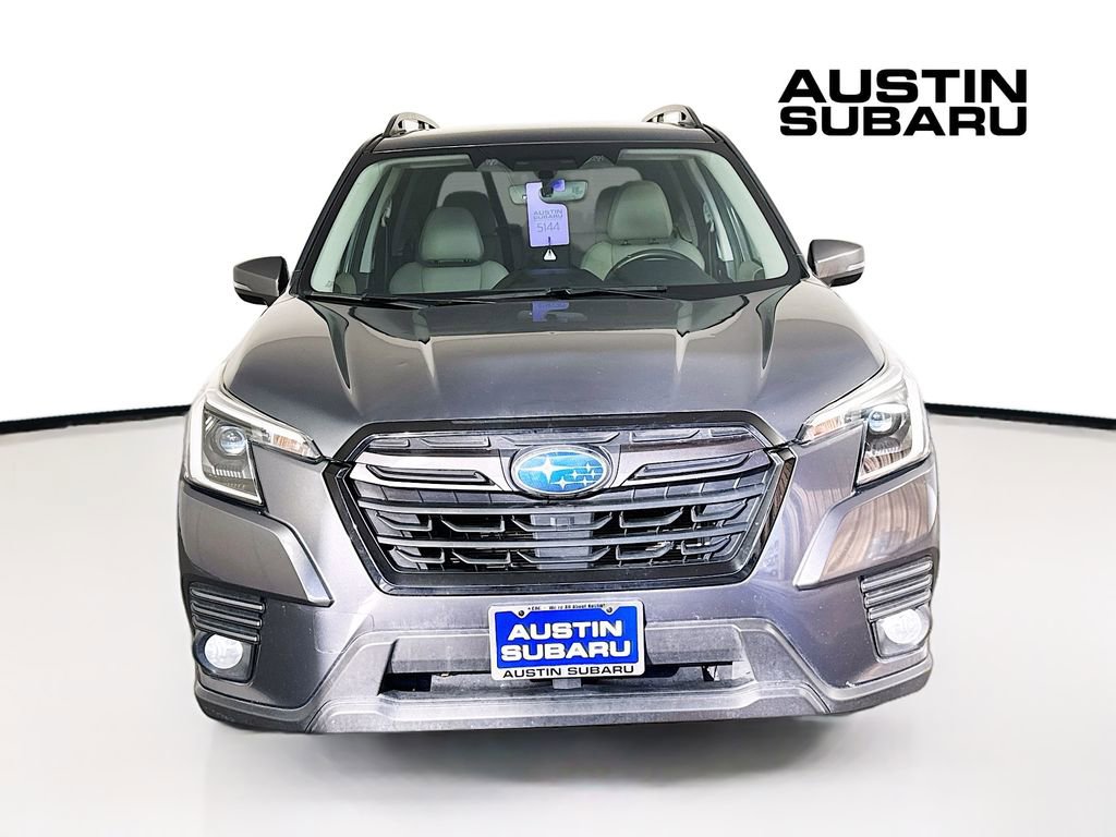Used 2022 Subaru Forester Limited image 2