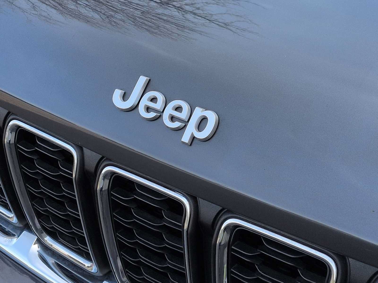 Used 2025 Jeep Grand Cherokee Laredo X AWD/4WD image 12