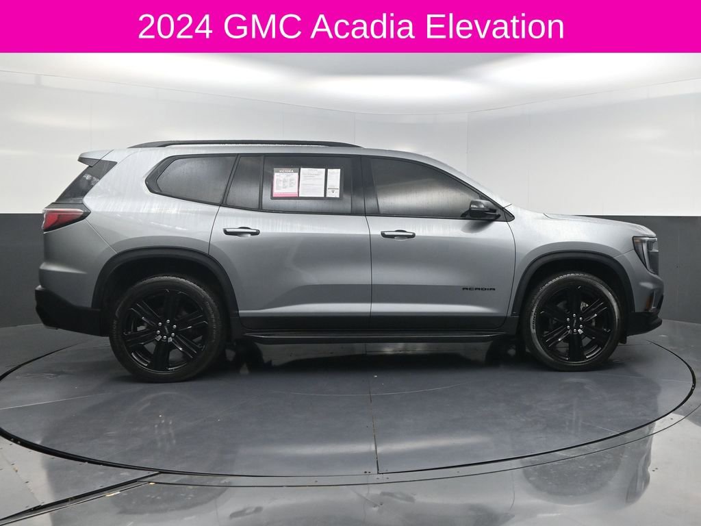 Used 2024 GMC Acadia Elevation w/ Black Edition image 4