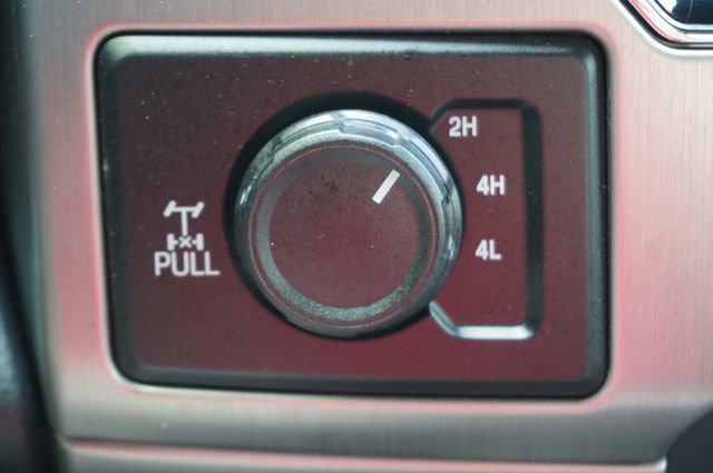 Certified 2022 Ford F350 Platinum w/ Tremor Off-Road Package AWD/4WD image 9
