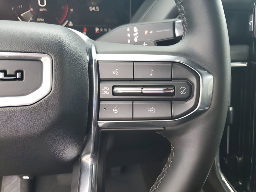 Used 2025 GMC Yukon Denali image 35