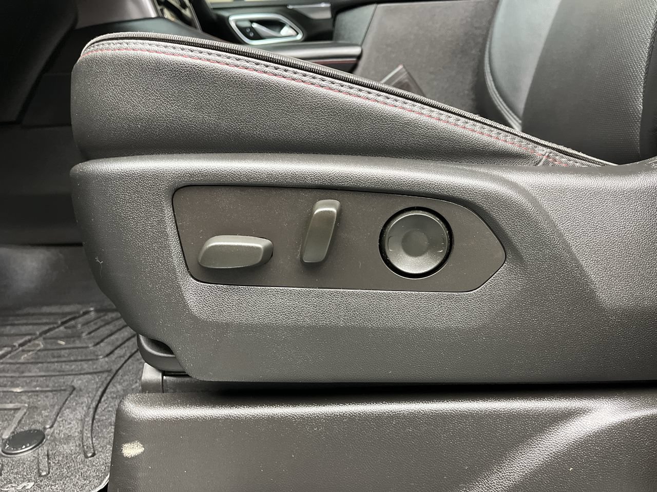 Certified 2021 Chevrolet Tahoe RST AWD/4WD image 11