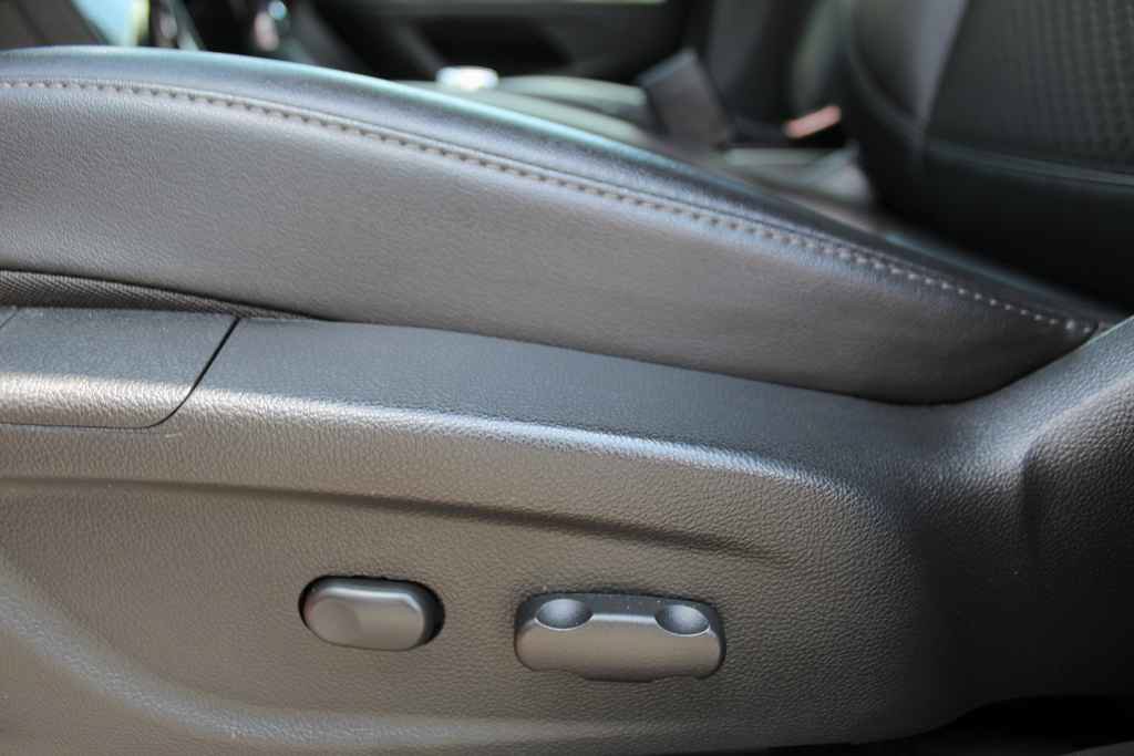 Used 2019 Buick Encore Preferred AWD/4WD image 22